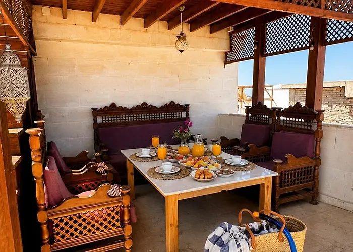 شقة Quiet Sanctuary Rooftop Pool & Sea Views *
